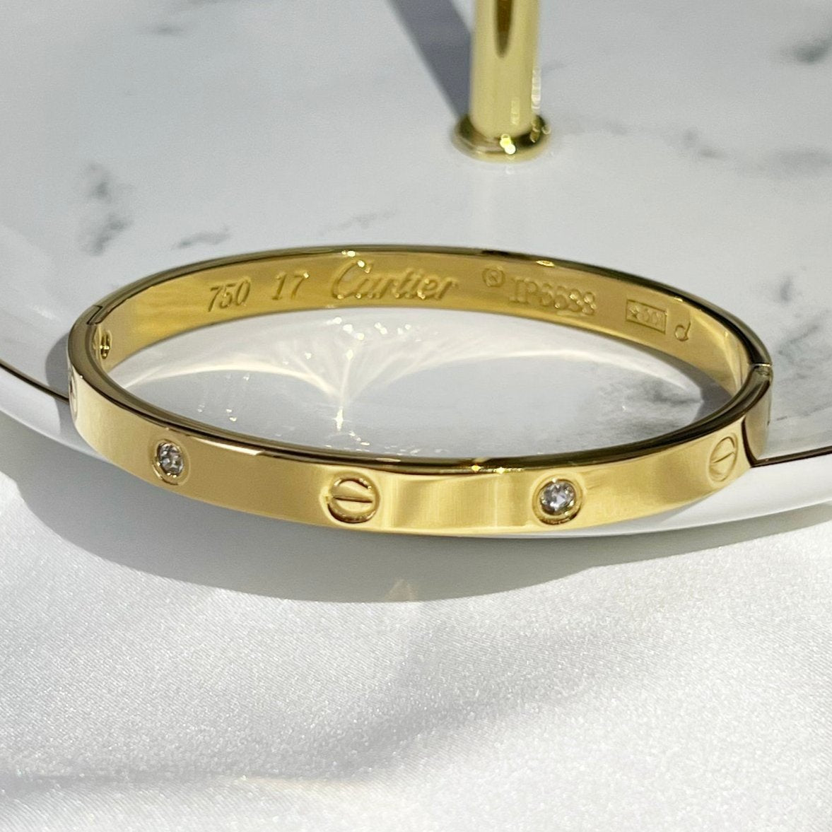 Clara Love Bangle - 18k Gold Plated | anti tarnish | waterproof