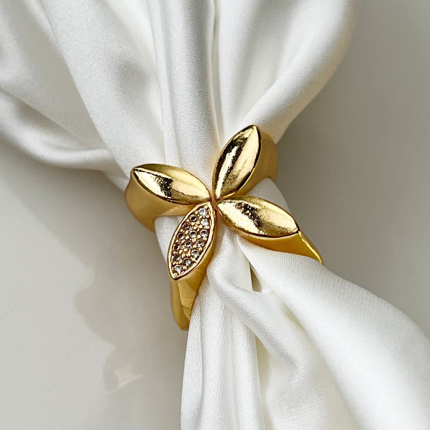 Statement Flower Ring - 18k Gold Plated