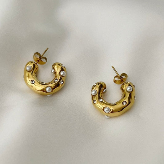 Aria Hoops (Pearl and zirconia) - 18k gold plated | waterproof | anti tarnish