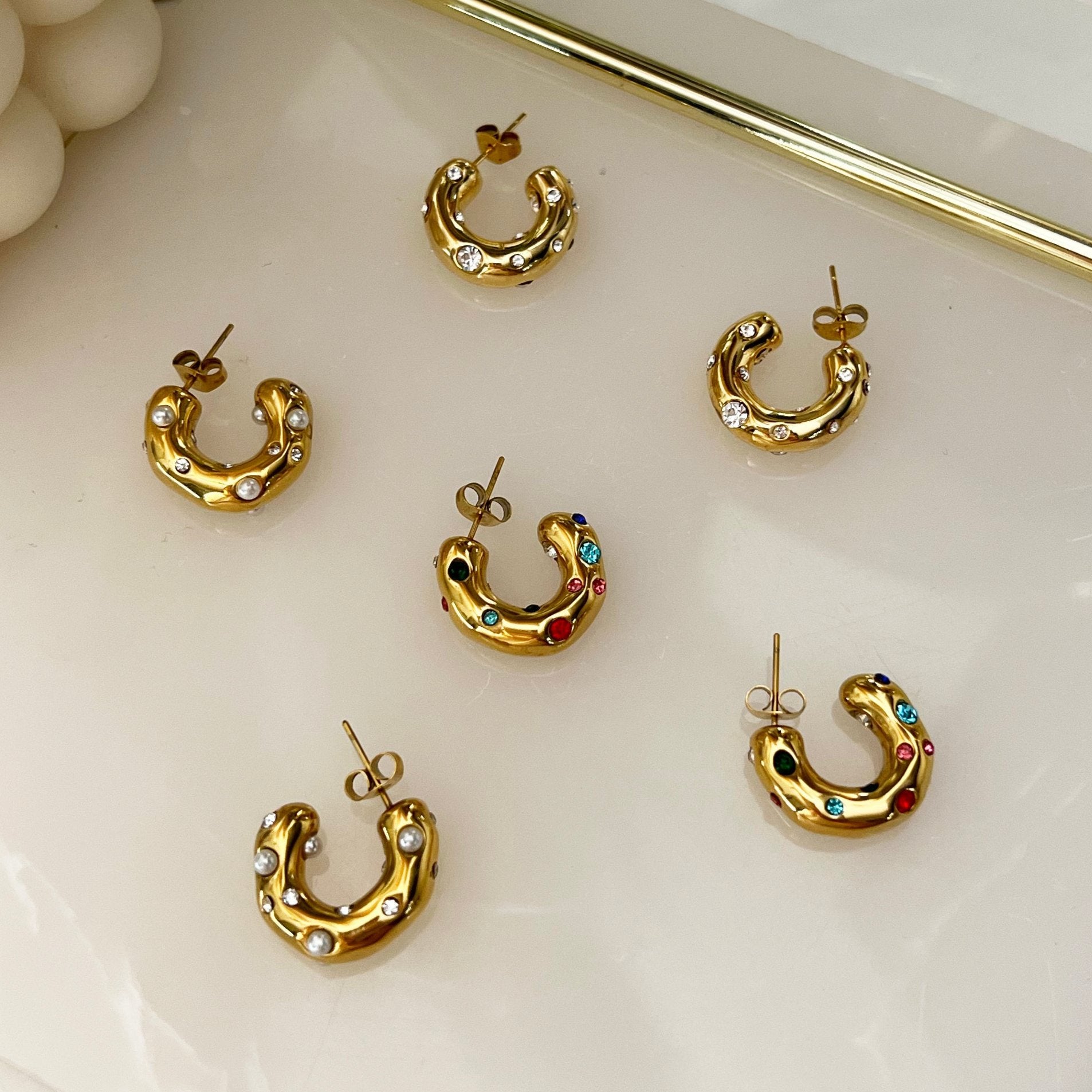 Aria Hoops  - 18k gold plated | anti tarnish | waterproof