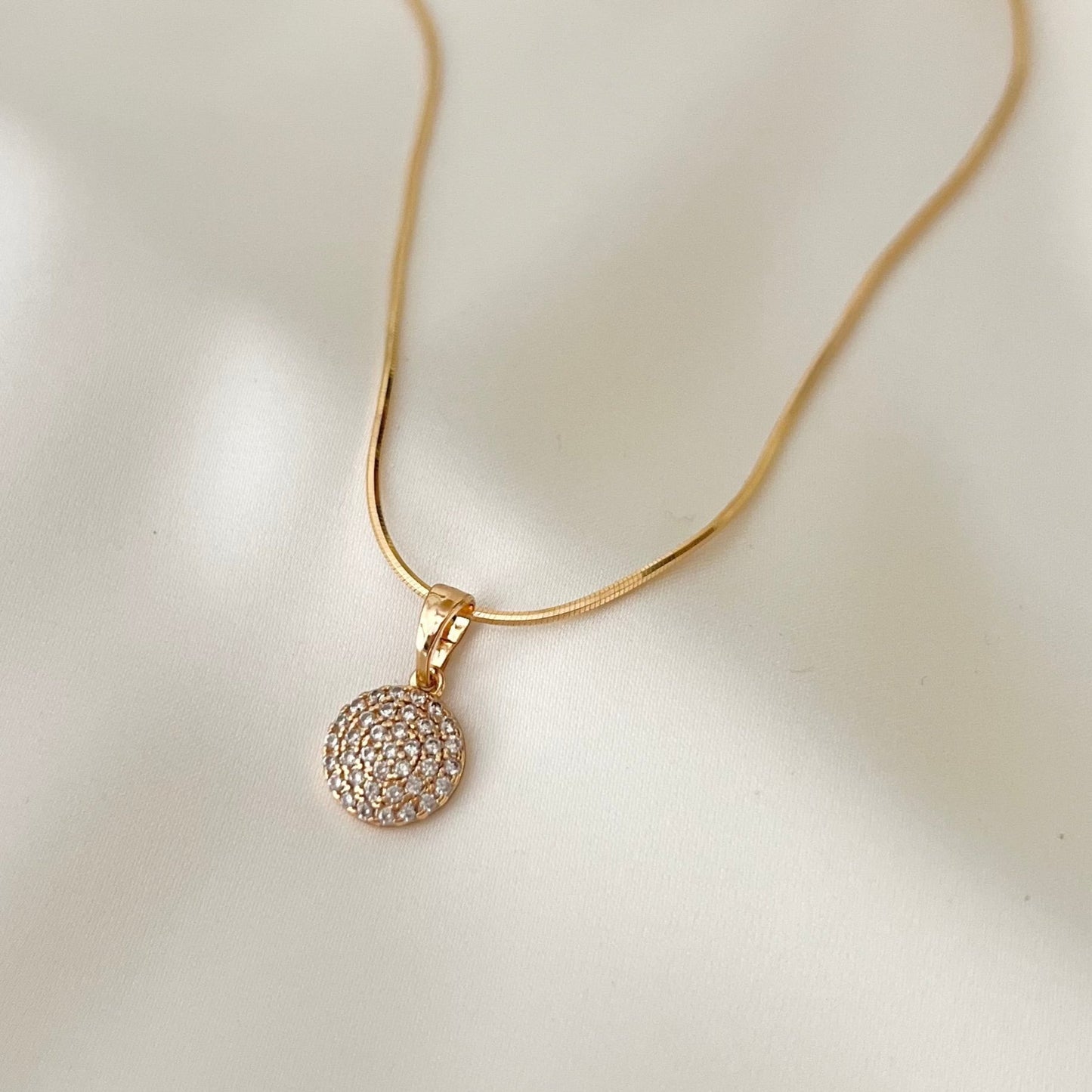 Eris Diamond Necklace - 18k Gold Plated